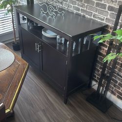 Credenza 