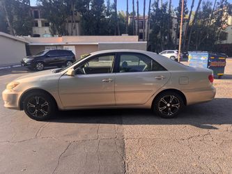 2005 Toyota Camry LE