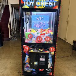 Arcade Toy Crest Plush Crane Claw Machine