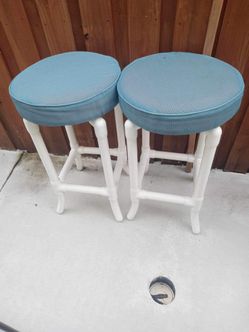 Outdoor high stools