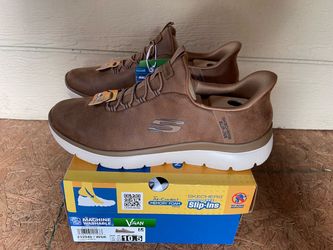 Menโs Skechers Summits - Size 10.5