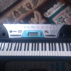YAMAHA PSR-170 ELECTRONIC KEYBOARD  $50
