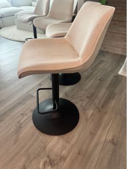 Bar chairs like new!!!