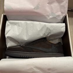 Travis Jordan 1 Lows Velvet Size 9 DS