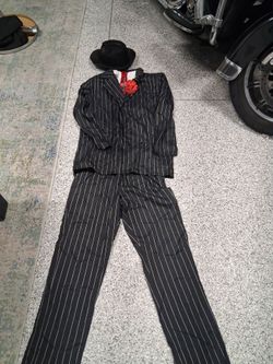 Halloween Costume. Men's Mobster
