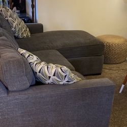 Gray Taren II Modern 90” Sectional Sofa with Reversible Chaise by Living Spaces