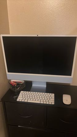 Apple iMac 24-inch with Magic Keyboard and Mouse