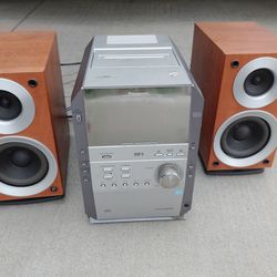Panasonic CD stereo system model sa-pm19
