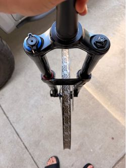 Tapered Rock shocks Pike 160mm 27.5 thru axle with wheel