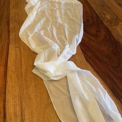 20 Sheer White Table Runners