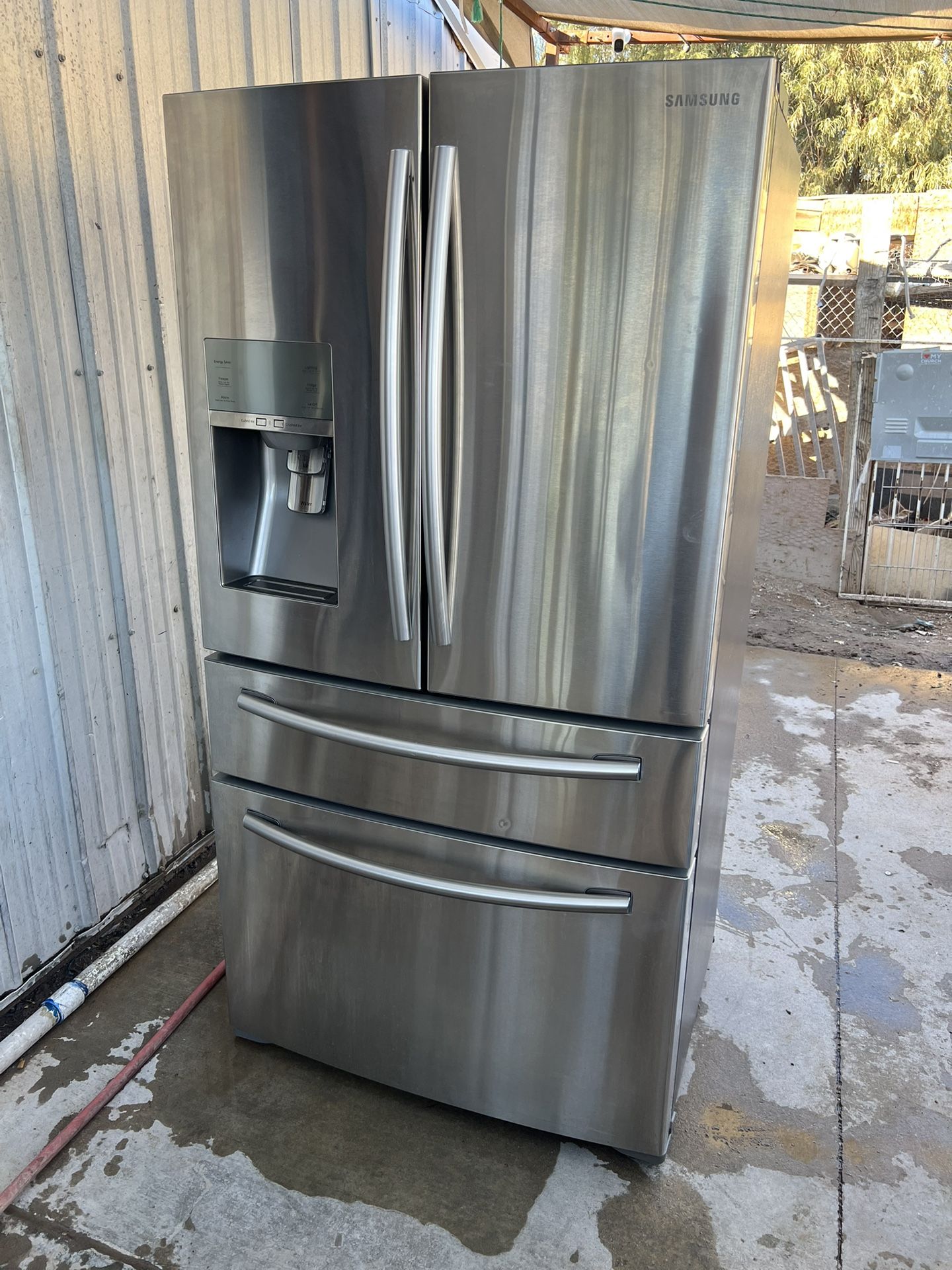 SAMSUNG REFRIGERATOR