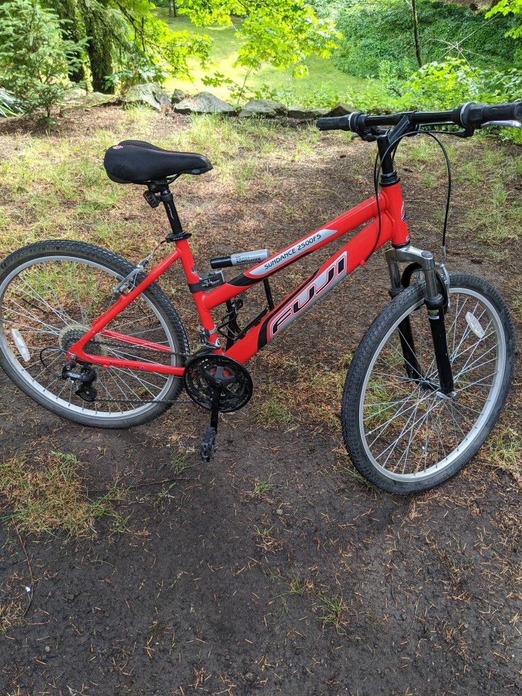 Mountain Bike Fuji 8 Speed
