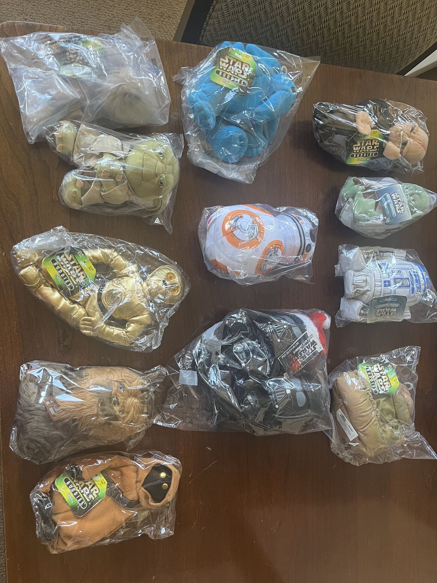 Vintage 1997 Star Wars Plush Toys And Beanies And More!