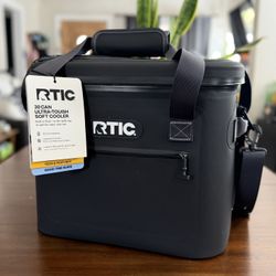 RTIC outdoors 30 Cans Cooler Ultra Tough Soft 