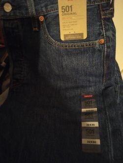 Two Pairs Of Levi's 501 Classic Denim Jeans Tags And Receipt. Size: W32 L30.