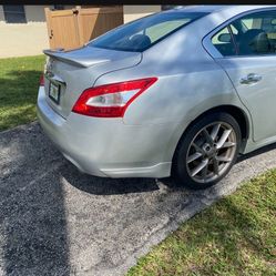 2011 Nissan Maxima Sv