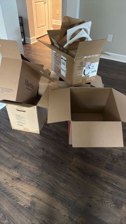 Free Moving boxes