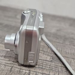 Nikon Coolpix 3200 Compact Digital Camera