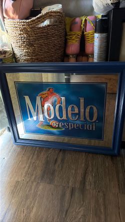 Modelo Especial Framed Bar Mirror Sign – Great Condition
