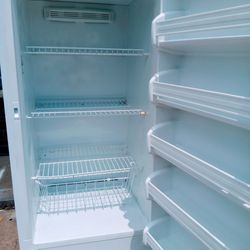 14 Cf Upright Deep Freezer Frost Free Delivery Available 