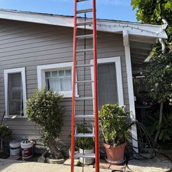 Ladder 24 feet fiberglass 