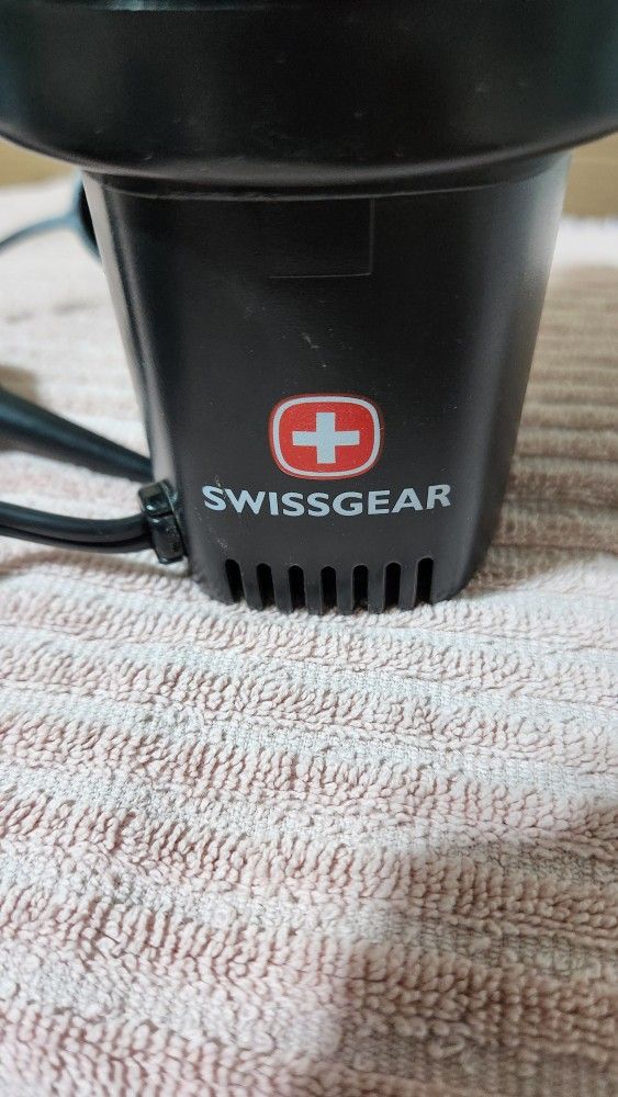 SwissGear AC Electric Air Pump Inflating and Deflating Pump HB-124B
