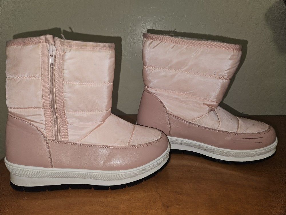 Pink Snow Boots Size  6  1/2