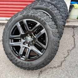 2024 OEM ORIGINAL TAKEOFFS CHEVY SILVERADO TRAIL BOSS 20 INCH HAVE TPMS SENSORS TIRES GOODYEAR WRANGLER TERRYTOTY M/T 97 % $ 1699 