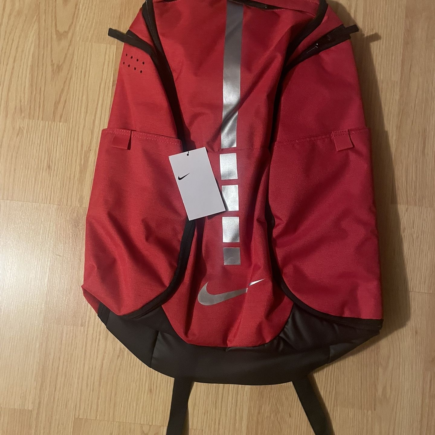 deuter attack 20 backpack with shield system Protector : Sports & Outdoors category__DYNAMIC_NZ_CAMPAIGN_ACCESSORIESLATEST Color:Tamarindo Abyss Nike Aura Backpack, Black/Black/Gunmetal,