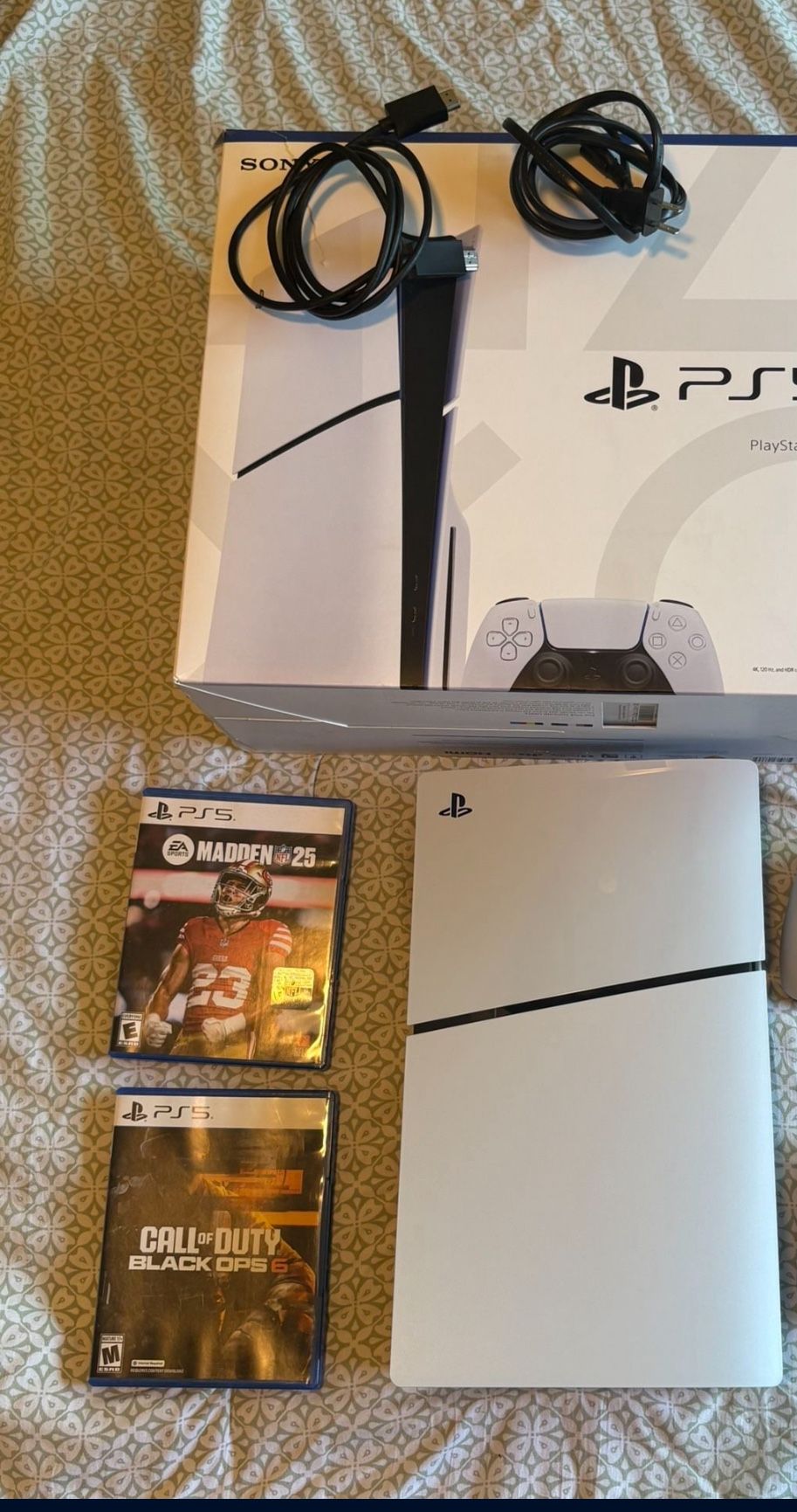 BRAND NEW CONDITION!! PS5 4 Games Plus HDMI Cord