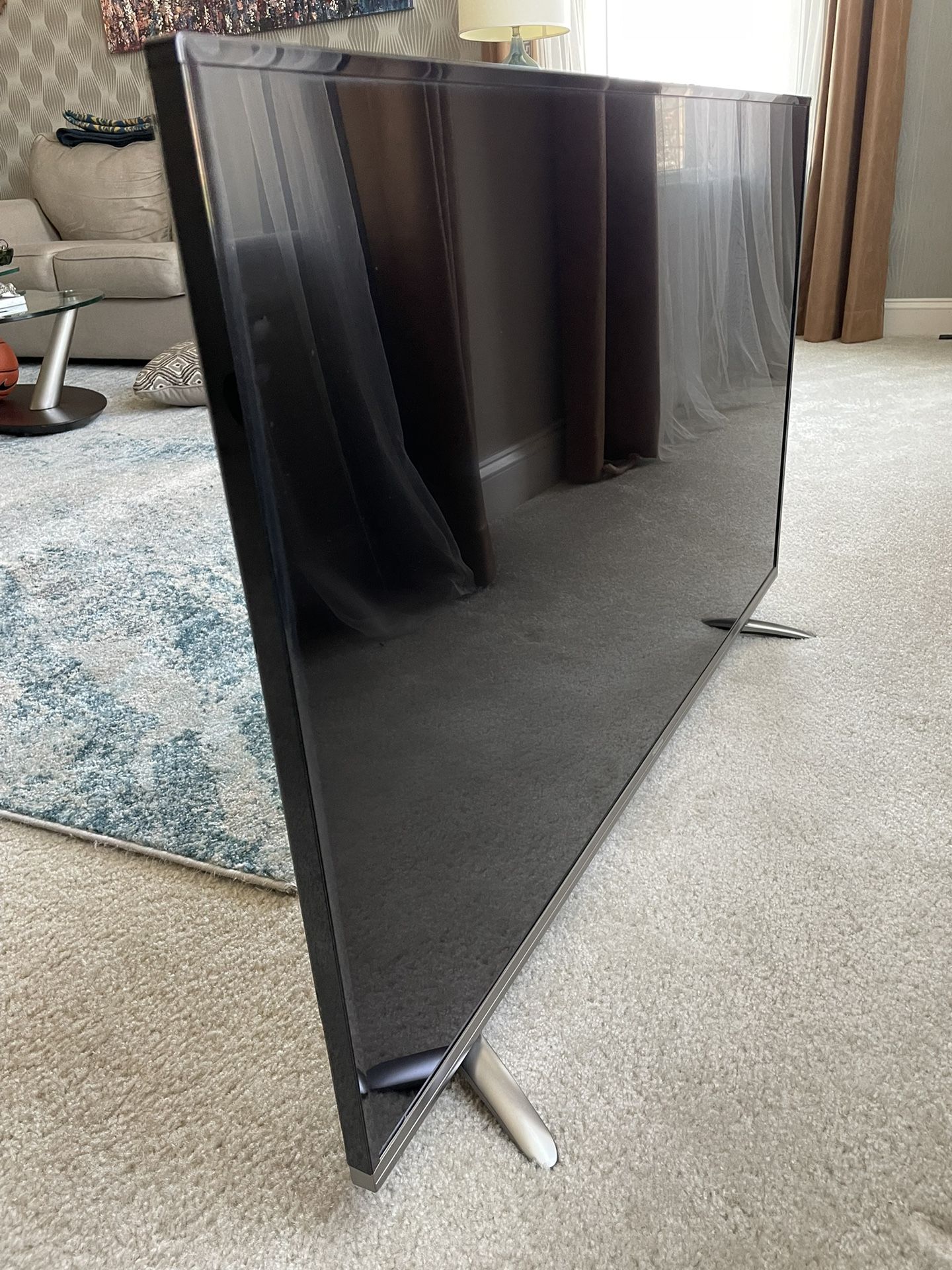 50" Hisense H8C LED TV
