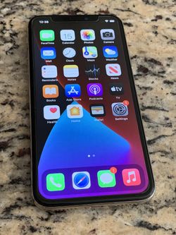 iPhone X UNLOCKED w/otterbox, temp glass and charger!