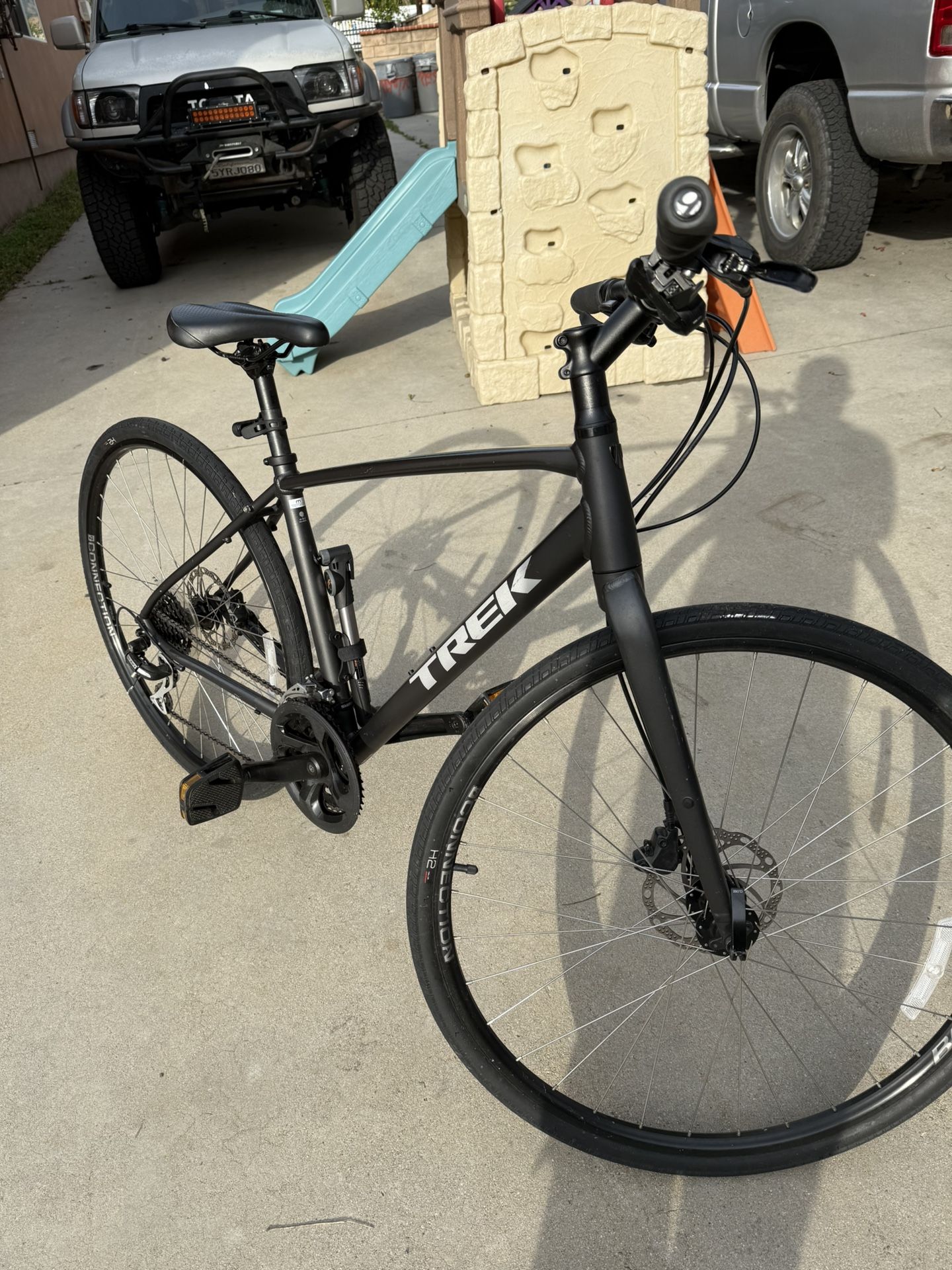 Trek FX2 Medium