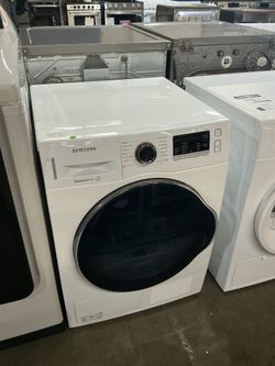 Samsung DV22N6800HW Electric Dryer (Open Box / Scratch & Dent)
