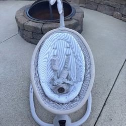 Maxi-Cosi Baby Swing