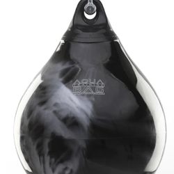 Aqua boxing bag 120lbs