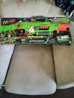 Nerf Zombie Strike Revoltinator Power Shock Motorized Blasting New In Box