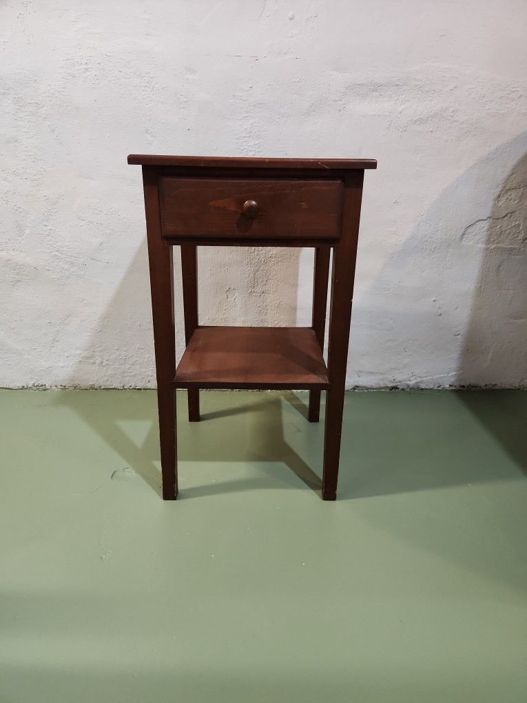 Wooden End Table 