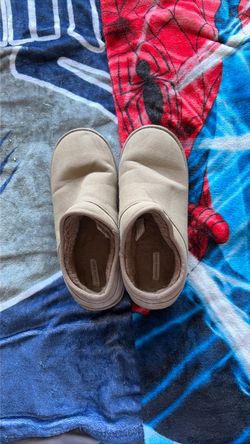 American Eagle Uggs fall/winter shoes