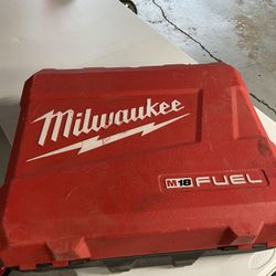 Milwaukee M18 Cordless Band Saw