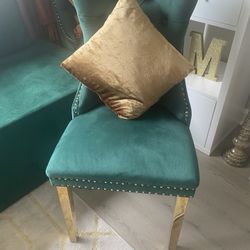 4 Dinner Room Chairs 2 Dark Green Velvet Chairs With Good Legs And 2 Dark Green Velvet Chairs With Silver Legs  