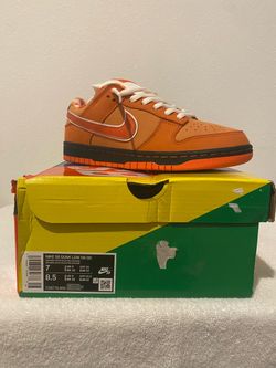 Nike SB Dunk Low Orange Lobster. Size 7 mens