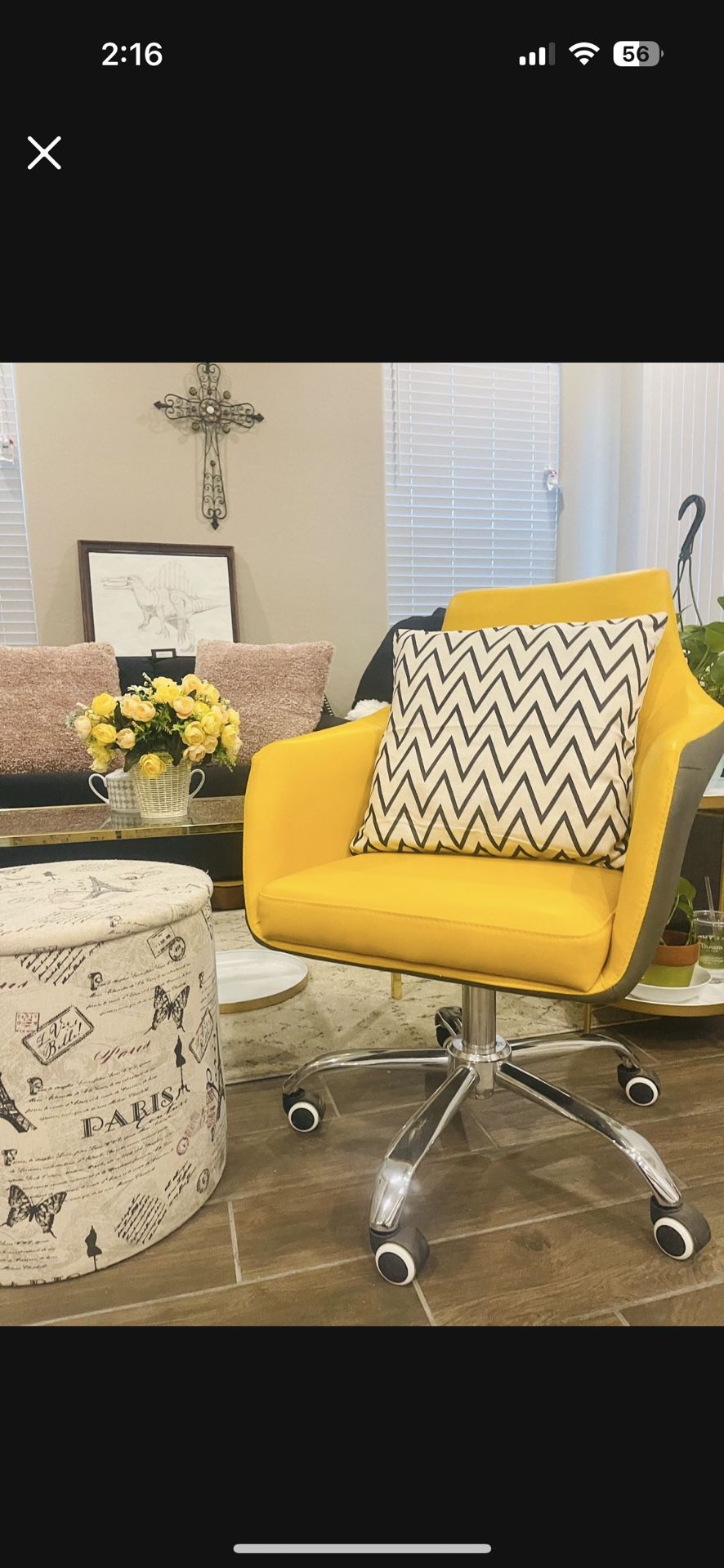BrandNew Yellow PU Leather Swirling Chair