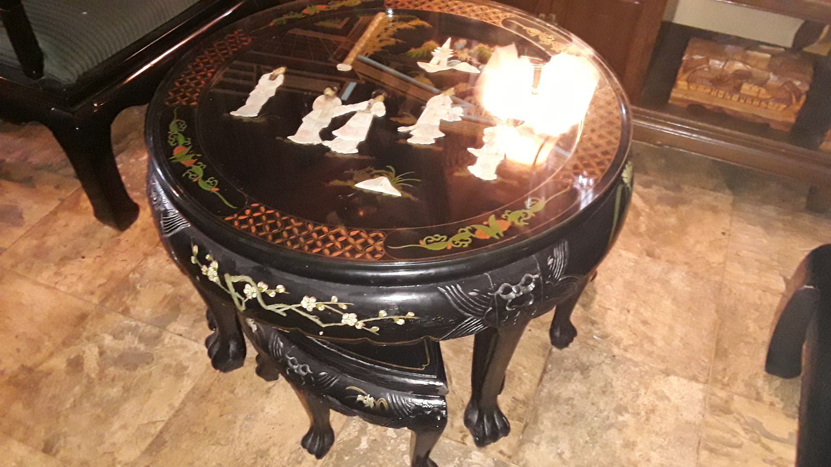 Chinese black lacquer handmade coffee table with pearl inlay good condition 800