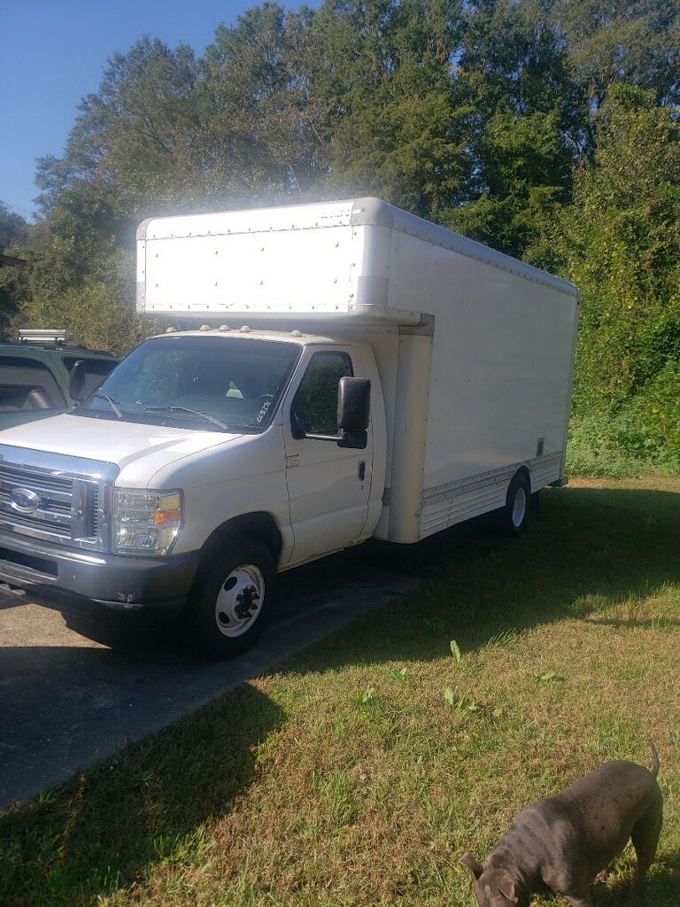 2009 ford E450 