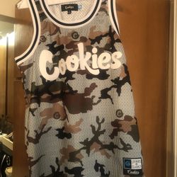 New Cookies Basketball Jersey, Size small