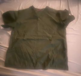 Scrubs , Almost New $15 A Set 2 Olive Set And 1 Black Set All Large