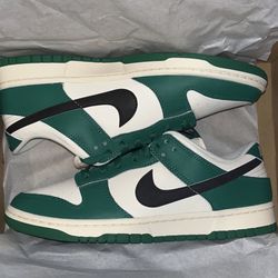 *SOLD* Nike Dunk Low Lottery Mens Size 9