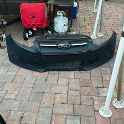 2012 Ford Focus Rear Bumper And Front Bumper 