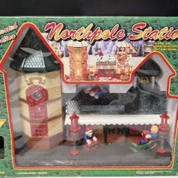 Vintage - Northpole Station Christmas 1993, Vintage Holiday, Seasonal